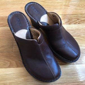 Never worn Born mules/clogs, 8M